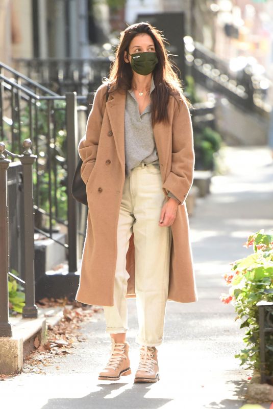 KATIE HOLMES Out for Walk in New York 10/15/2020