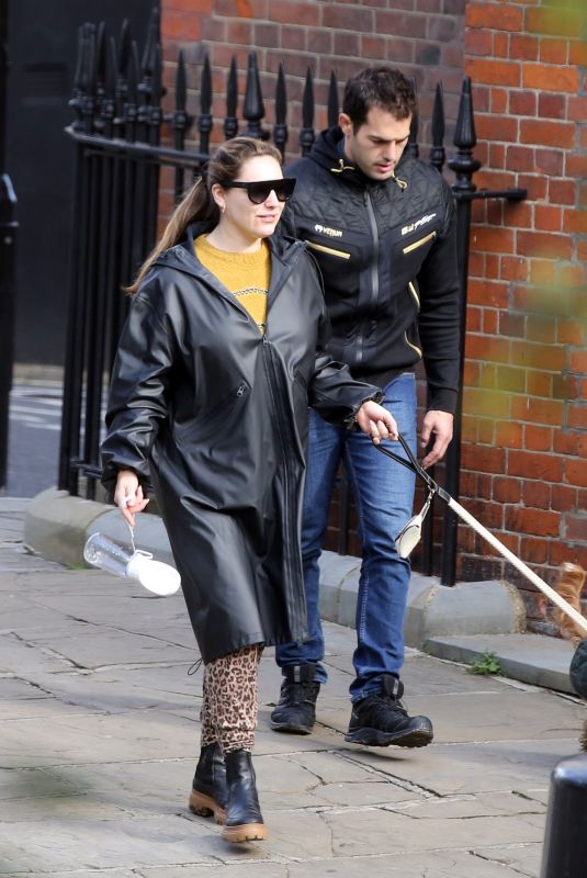 KELLY BROOK Out with Her DOg in Hampstead 10/07/2020