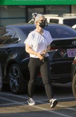 KELLY OSBOURNE and Griffin Johnson Out for Lunch in West Hollywood 10/16/2020