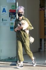 KELLY OSBOURNE Picks Up her Dog from Groomer in Los Angeles 10/22/2020