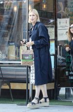 KELLY RUTHERFORD at Kreation Organic Juicery in West Hollywood 10/22/2020