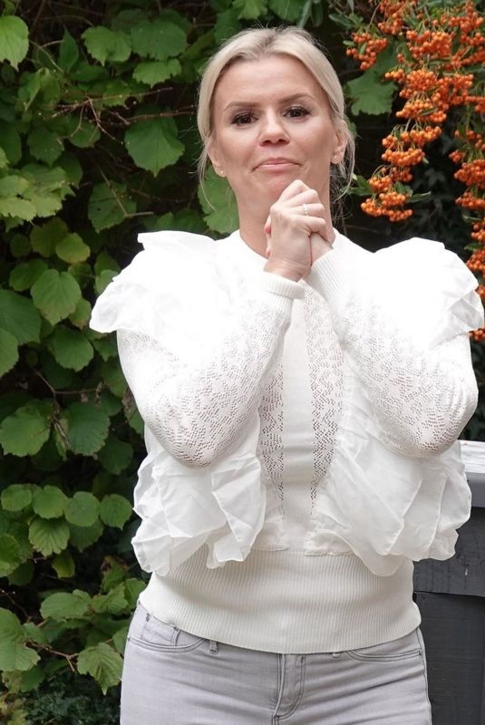 KERRY KATONA at Her Bar in Sussex 10/11/2020