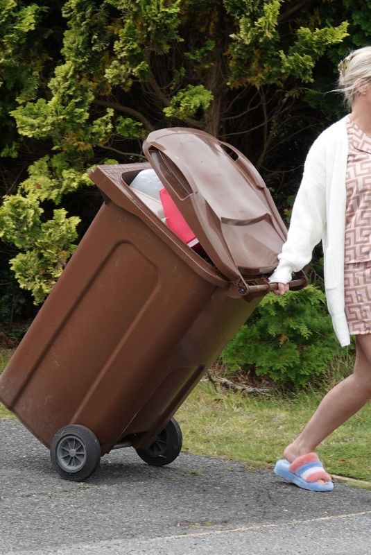 KERRY KATONA Taking Trash Bins Out of Her Home in London 10/02/2020