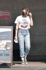 KRISTEN STEWART Out Shopping in Los Angeles 10/17/2020