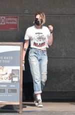 KRISTEN STEWART Out Shopping in Los Angeles 10/17/2020
