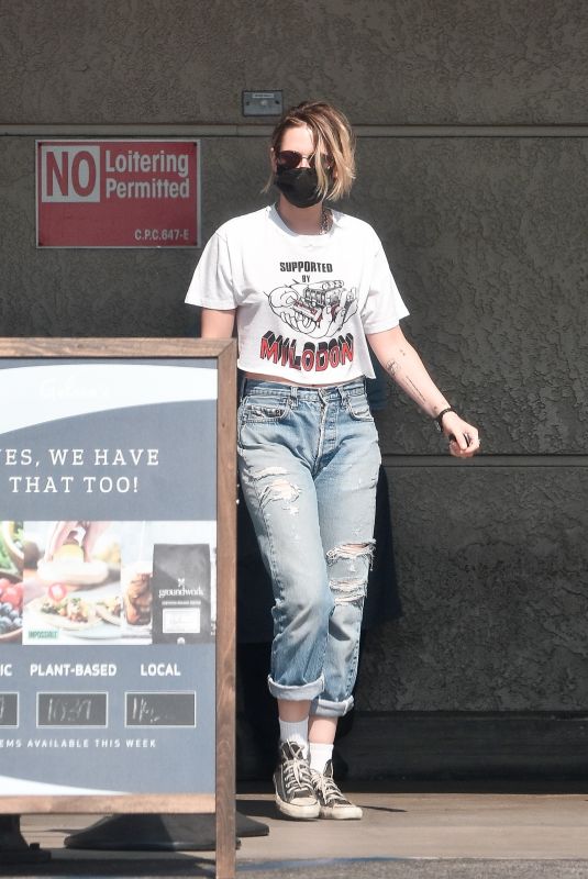 KRISTEN STEWART Out Shopping in Los Angeles 10/17/2020