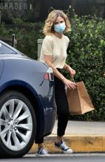 KYRA SEDGWICK Picks Up Lunch in Los Feliz 10/21/2020