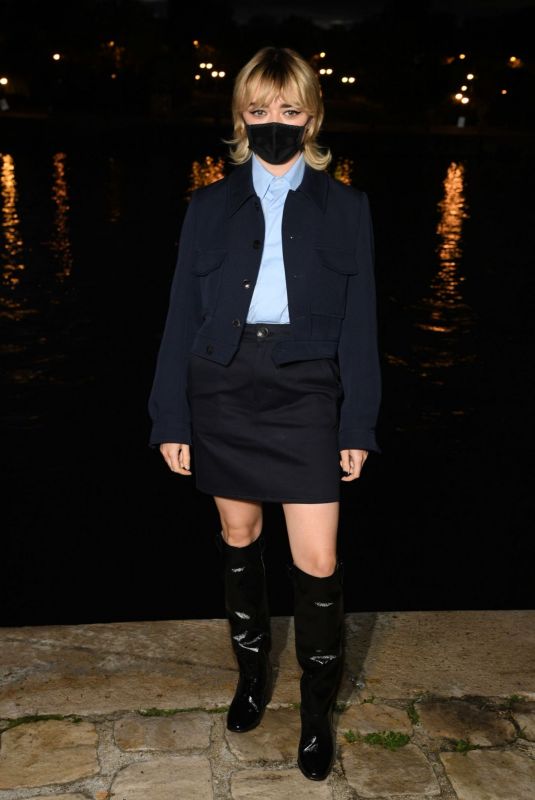 MAISIE WILLIAMS at AMI Alexandre Mattiussi Show at Paris Fashion Week 10/03/2020