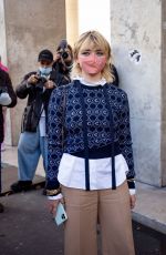 MAISIE WILLIAMS at Chloe Show at Paris Fashion Week 10/01/2020