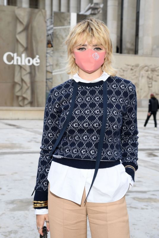 MAISIE WILLIAMS at Chloe Show at Paris Fashion Week 10/01/2020