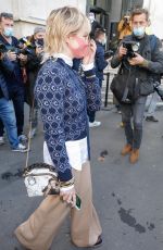 MAISIE WILLIAMS Leaves Chloe Fashion Show at PFW in Paris 10/01/2020