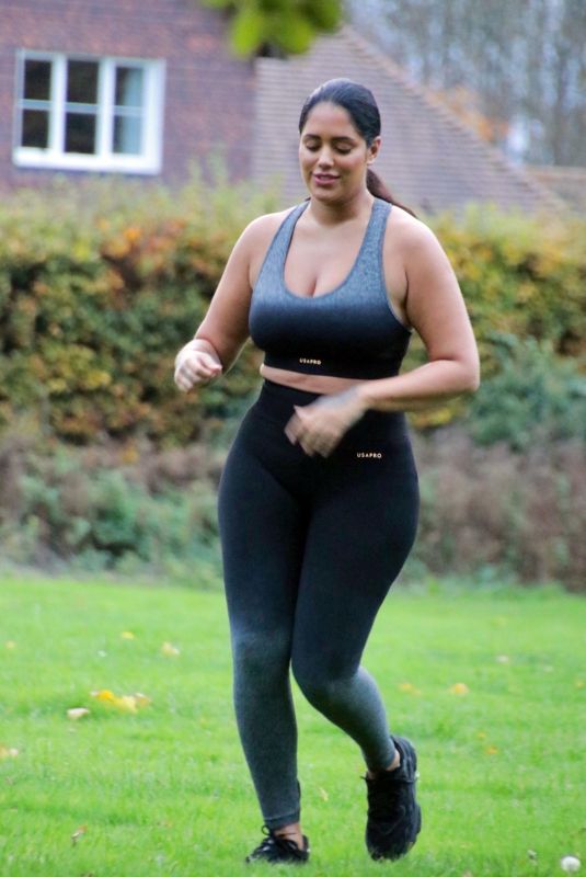 MALIN ANDERSSON Workout at a Park in London 10/30/2020