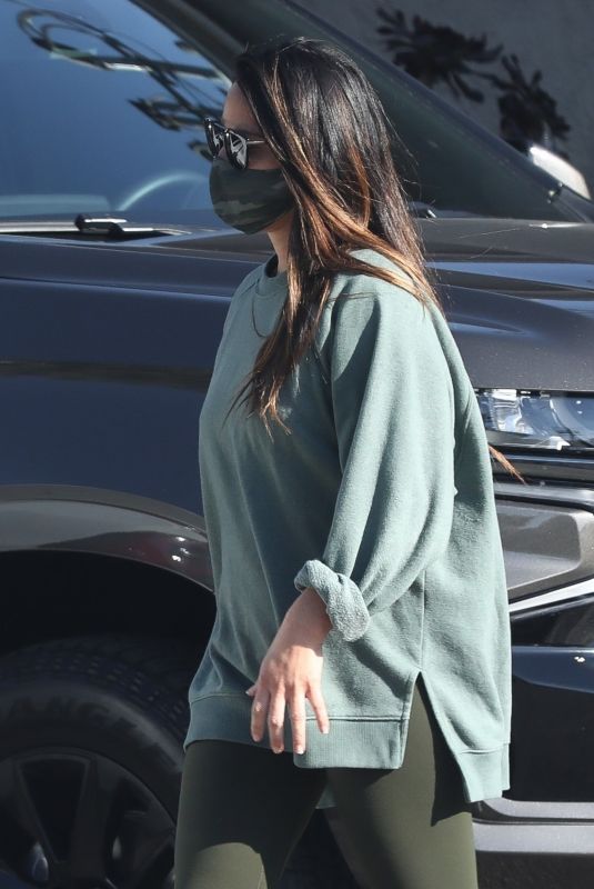 OLIVIA MUNN Arrives at a Gym in Los Angeles 10/28/2020