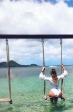 PERRIE EDWRDS - Instagram Photos 10/04/2020