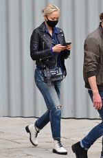 POM KLEMENTIEFF Out and About in Venice 10/30/2020