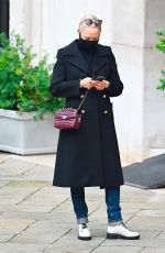 POM KLEMENTIEFF Out in Venice 10/22/2020