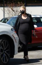 Pregnant ASHLEE SIMPSON at Gelson