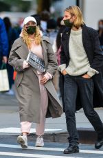 Pregnant ELSA HOSK and Tom Daly Out in New York 10/02/2020