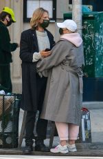 Pregnant ELSA HOSK and Tom Daly Out in New York 10/02/2020