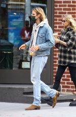 Pregnant ELSA HOSK and Tom Daly Out in New York 10/07/2020