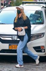 Pregnant ELSA HOSK and Tom Daly Out in New York 10/14/2020