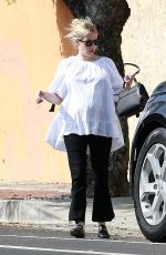 Pregnant EMMA ROBERTS Leaves a Friend
