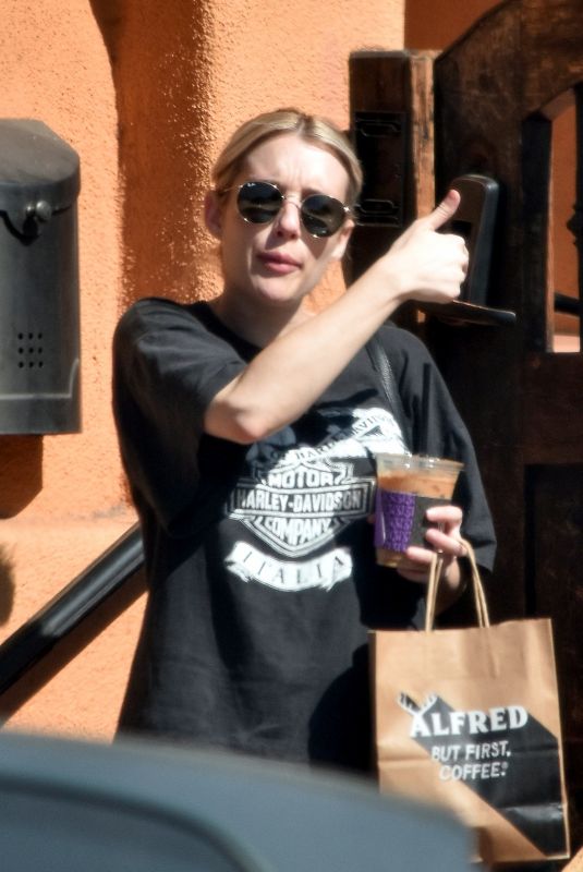 Pregnant EMMA ROBERTS Leaves Alfred Coffee in Los Angeles 10/02/2020