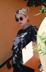 Pregnant EMMA ROBERTS Leaves Alfred Coffee in Los Feliz 10/02/2020