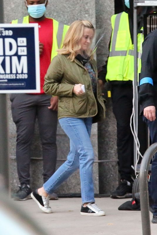 REESE WITHERSPOON Arrives on the Set of The Morning Show in Los Angeles 10/28/2020