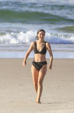 ROSE BYRNE and Bobby Cannavale at Wategos Beach in Byron Bay 10/22/2020