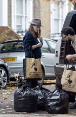 ROSE LESLIE and Kit Harrington Loading Luggage into Their Car in London 10/28/2020