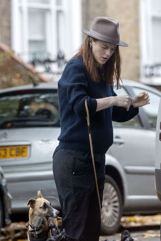 ROSE LESLIE Loading Luggage into Her Car in London 10/28/2020