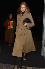 ROSIE HUNTINGTON_WHITELEY Leaves Sadler