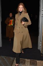 ROSIE HUNTINGTON_WHITELEY Leaves Sadler