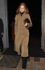 ROSIE HUNTINGTON_WHITELEY Leaves Sadler