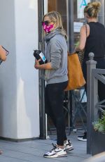 SARAH MICHELLE GELLAR at Blue Bottle Coffee in Los Angeles 10/13/2020