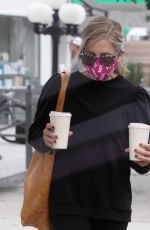 SARAH MICHELLE GELLAR at Blue Bottle Coffees in Brentwood 10/09/2020