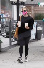 SARAH MICHELLE GELLAR at Blue Bottle Coffees in Brentwood 10/09/2020