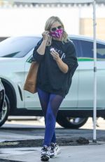 SARAH MICHELLE GELLAR Leaves PLate Fit in Los Angeles 10/16/2020