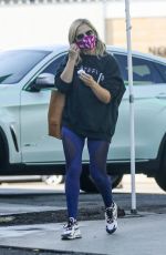 SARAH MICHELLE GELLAR Leaves PLate Fit in Los Angeles 10/16/2020