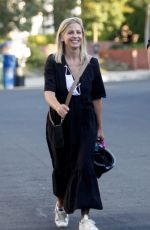 SARAH MICHELLE GELLAR Out and About in Los Angeles 10/18/2020
