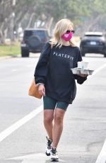 SARAH MICHELLE GELLAR Out for Coffee in Los Angeles 10/06/2020