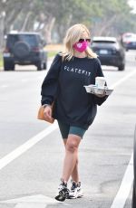 SARAH MICHELLE GELLAR Out for Coffee in Los Angeles 10/06/2020