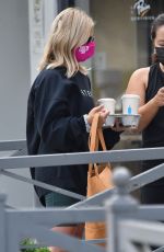 SARAH MICHELLE GELLAR Out for Coffee in Los Angeles 10/06/2020