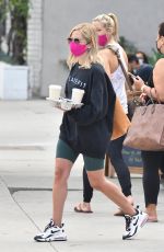 SARAH MICHELLE GELLAR Out for Coffee in Los Angeles 10/06/2020
