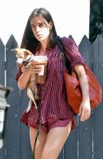 SCOUT WILLIS Donates Clothes to the Homeless in Hollywood 10/12/2020