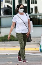 SHANNEN DOHERTY and SARAH MICHELLE GELLAR Shopping at Malibu Country Mart 10/05/2020