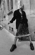 TINA KUNAKEY in L