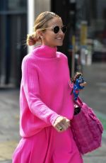 VOGUE WILLIAMS Arrives at Global Studios in London 10/16/2020