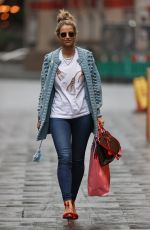 VOGUE WILLIAMS Arrives at Heart Radio in London 10/17/2020